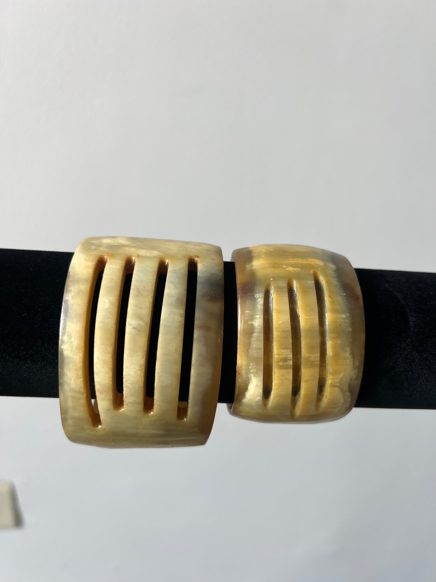 1 African cow horn bangle