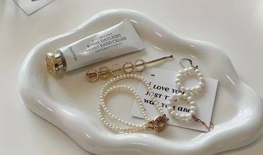 Cloud jewelry display plate